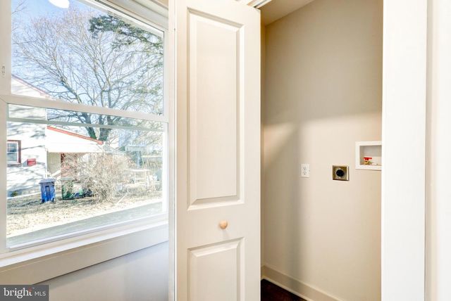 1081 WYNNWOOD RD, Abington, PA 19001