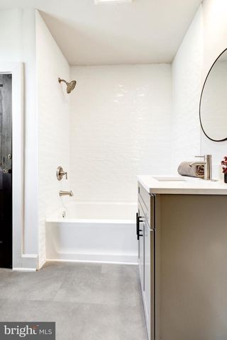 1081 WYNNWOOD RD, Abington, PA 19001