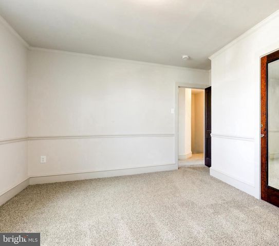 1081 WYNNWOOD RD, Abington, PA 19001