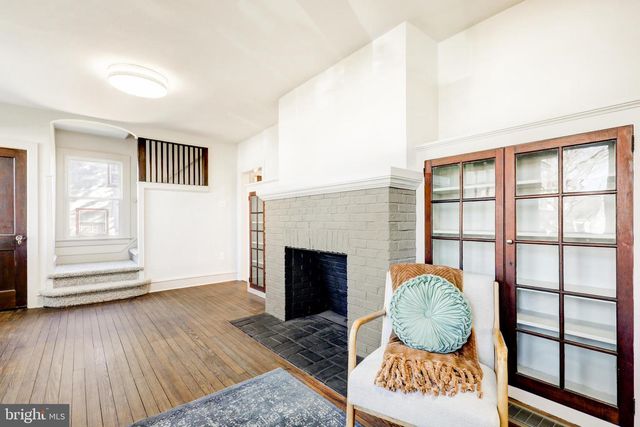 1081 WYNNWOOD RD, Abington, PA 19001