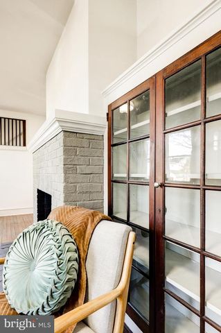 1081 WYNNWOOD RD, Abington, PA 19001