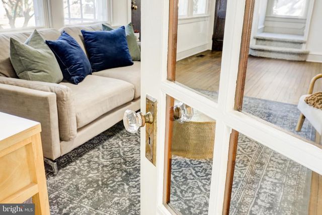 1081 WYNNWOOD RD, Abington, PA 19001