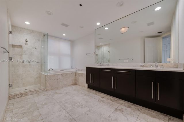 13643 Deering Bay Dr 146, Coral Gables, FL 33158