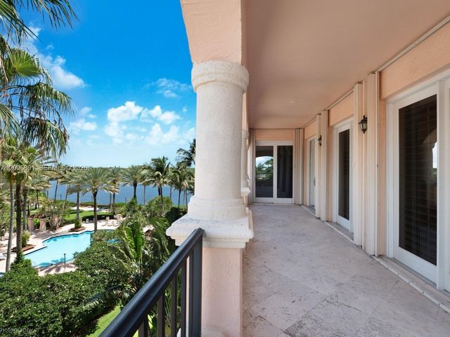 13643 Deering Bay Dr 146, Coral Gables, FL 33158