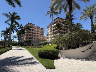 13643 Deering Bay Dr 146, Coral Gables, FL 33158