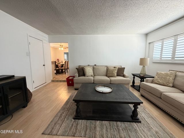 10258 SAIGON Drive, El Paso, TX 79925