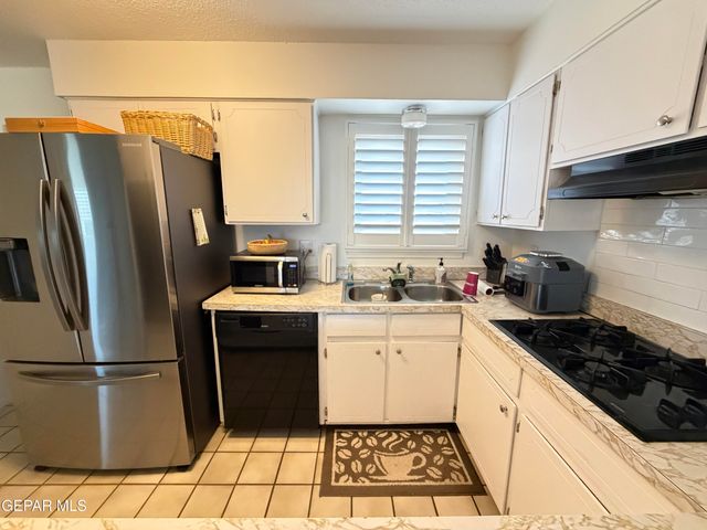 10258 SAIGON Drive, El Paso, TX 79925