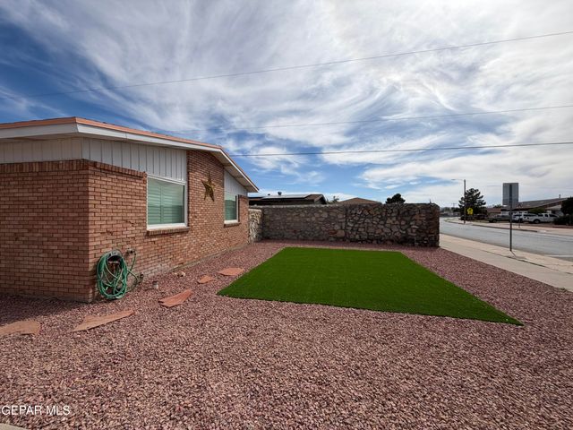 10258 SAIGON Drive, El Paso, TX 79925