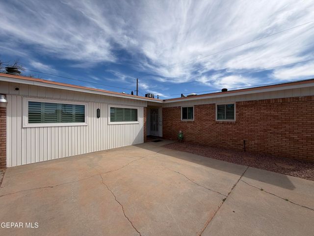 10258 SAIGON Drive, El Paso, TX 79925