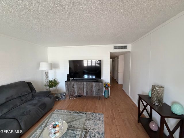 10258 SAIGON Drive, El Paso, TX 79925