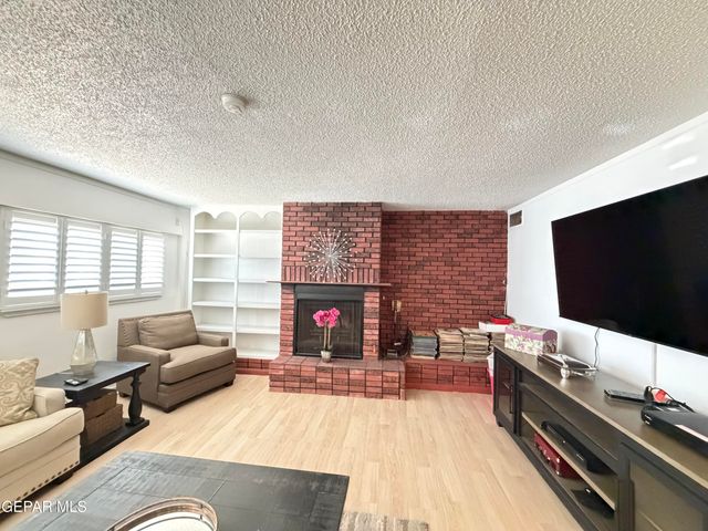 10258 SAIGON Drive, El Paso, TX 79925