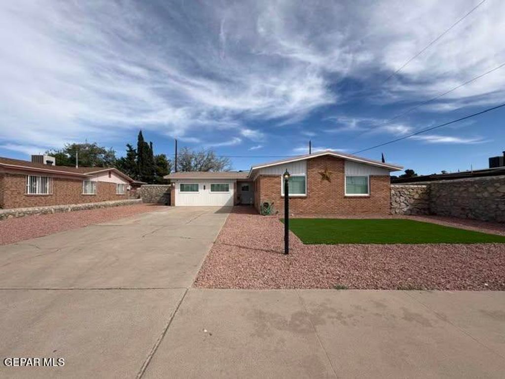 10258 SAIGON Drive, El Paso, TX 79925