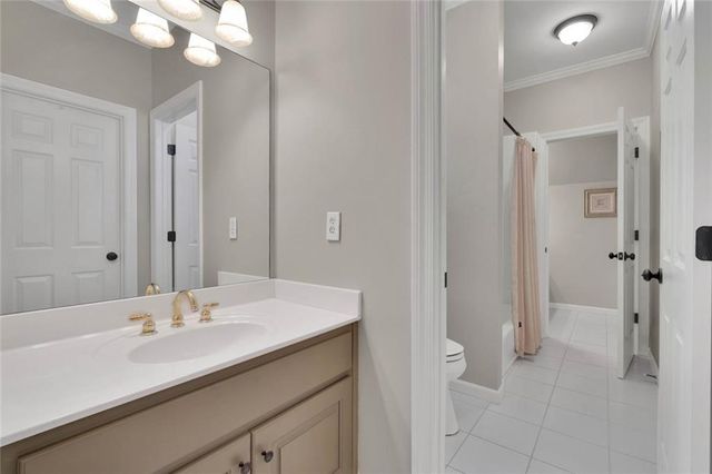 6930 Blackthorn Lane, Suwanee, GA 30024