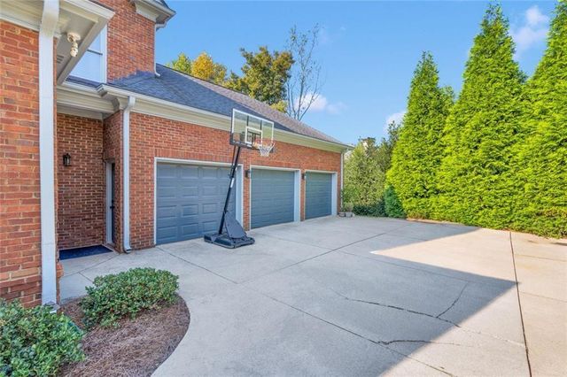 6930 Blackthorn Lane, Suwanee, GA 30024