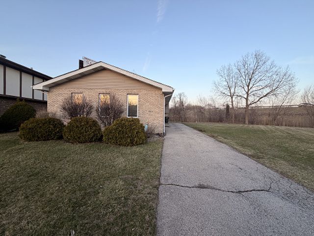 1501 Berg Drive, Dolton, IL 60419