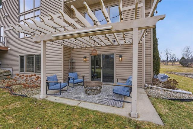 1918 Corinth Drive, Sun Prairie, WI 53590