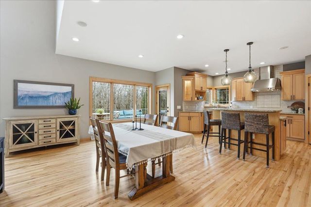 1918 Corinth Drive, Sun Prairie, WI 53590