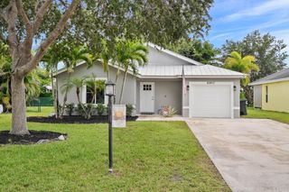 8897 SW Fishermans Wharf Drive Drive, Stuart, FL 34997