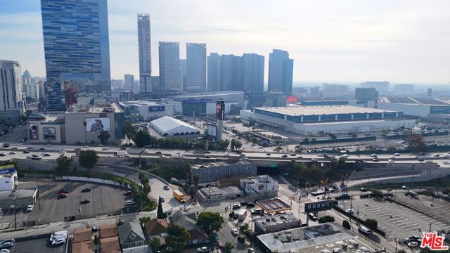 1211 W 11th Street, Los Angeles, CA 90015