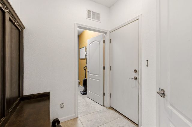 3229 Llano Vista Loop NE, Rio Rancho, NM 87124