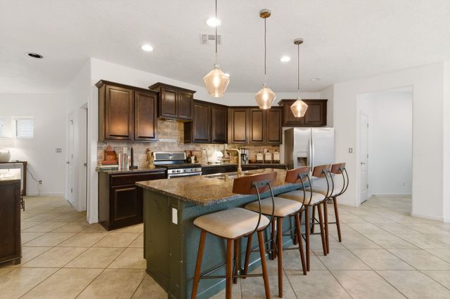 3229 Llano Vista Loop NE, Rio Rancho, NM 87124