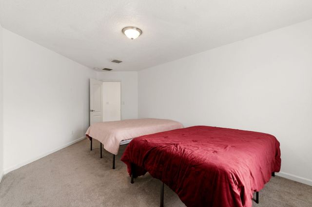 3229 Llano Vista Loop NE, Rio Rancho, NM 87124