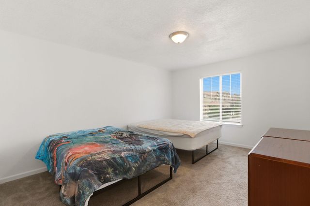 3229 Llano Vista Loop NE, Rio Rancho, NM 87124