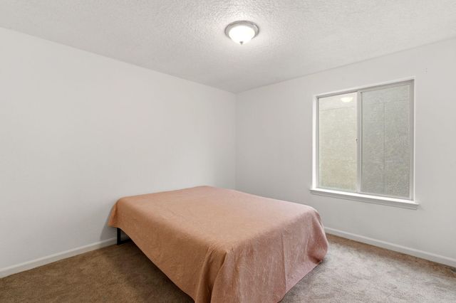 3229 Llano Vista Loop NE, Rio Rancho, NM 87124