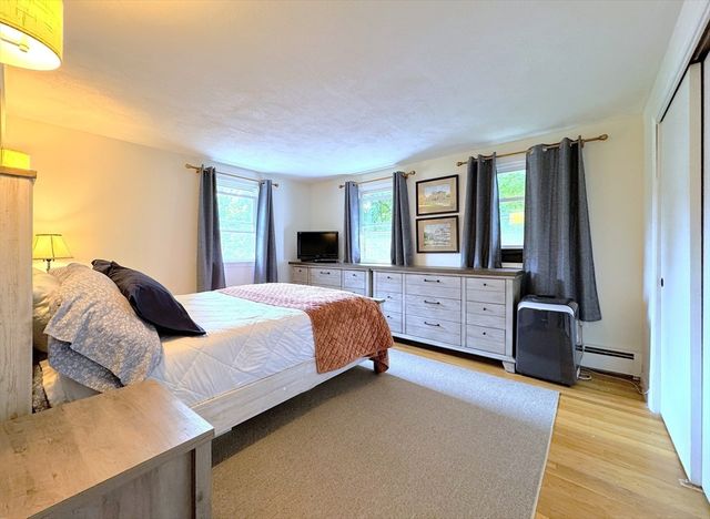 11 Springwood Ave, Stoughton, MA 02072