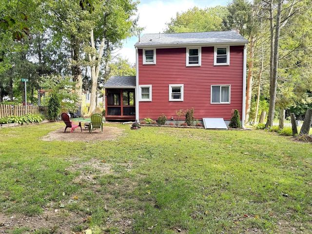 11 Springwood Ave, Stoughton, MA 02072