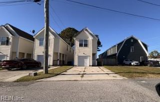 2049 Stonehurst ST, Chesapeake, VA 23324