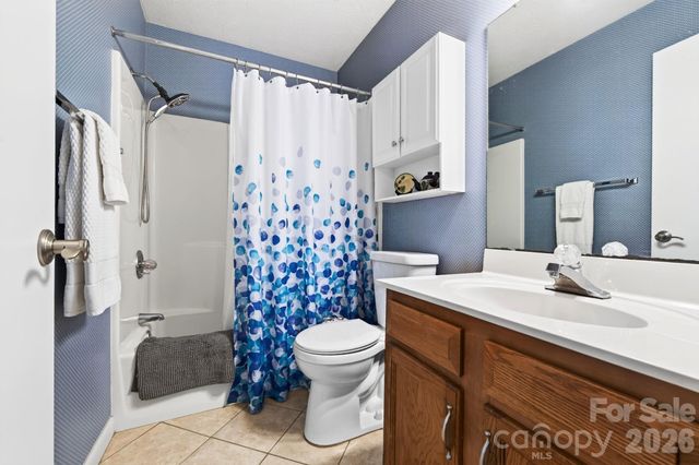 9 Ravencroft Lane B-9 and Garage 2 Unit D, Asheville, NC 28803