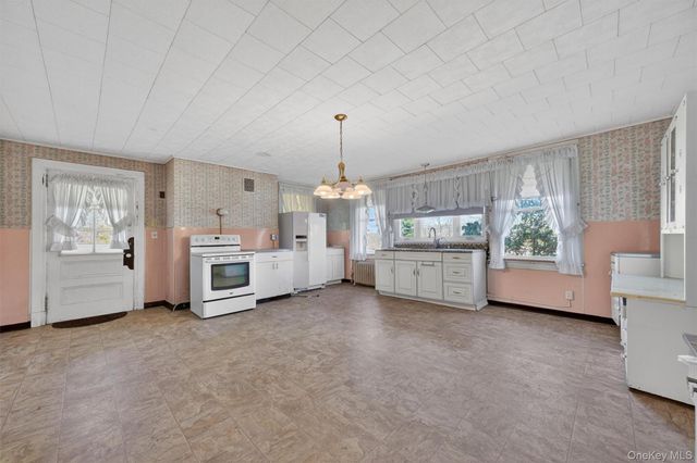 415 State Route 32, Highland Mills, NY 10930