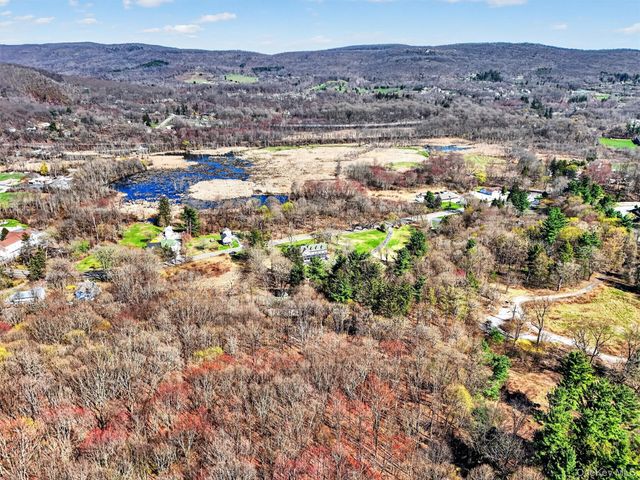 415 State Route 32, Highland Mills, NY 10930
