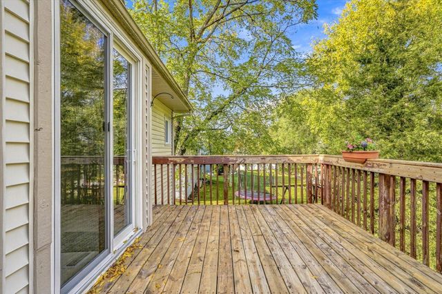 13025 Forest Glen Drive, Burnsville, MN 55337