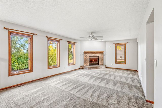 13025 Forest Glen Drive, Burnsville, MN 55337