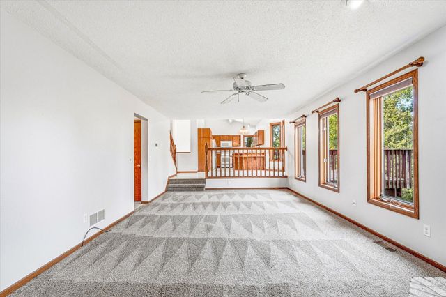 13025 Forest Glen Drive, Burnsville, MN 55337