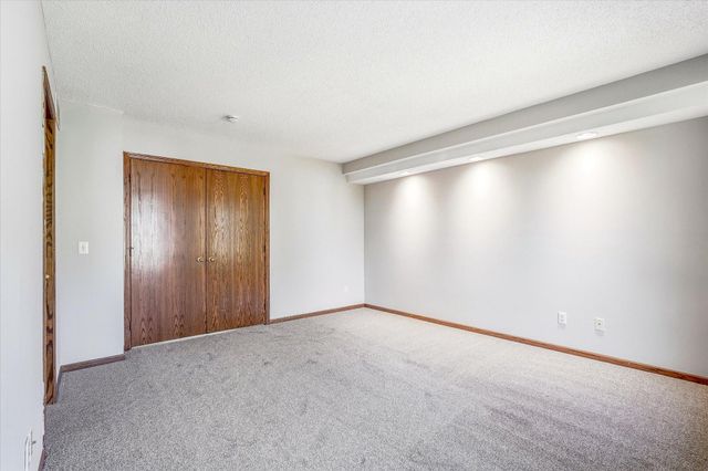 13025 Forest Glen Drive, Burnsville, MN 55337