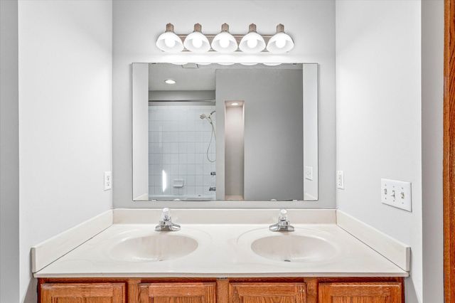 13025 Forest Glen Drive, Burnsville, MN 55337