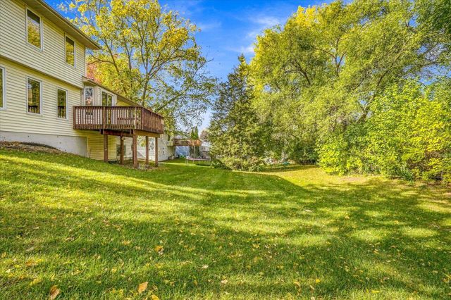 13025 Forest Glen Drive, Burnsville, MN 55337