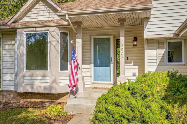 13025 Forest Glen Drive, Burnsville, MN 55337