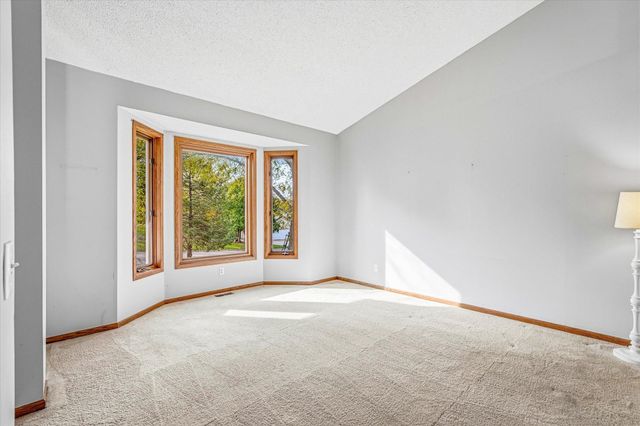 13025 Forest Glen Drive, Burnsville, MN 55337