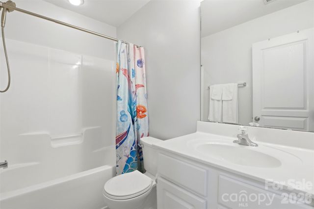 532 Bent Leaf Court, Fort Mill, SC 29708