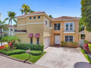 3728 NE 208th Terrace, Aventura, FL 33180