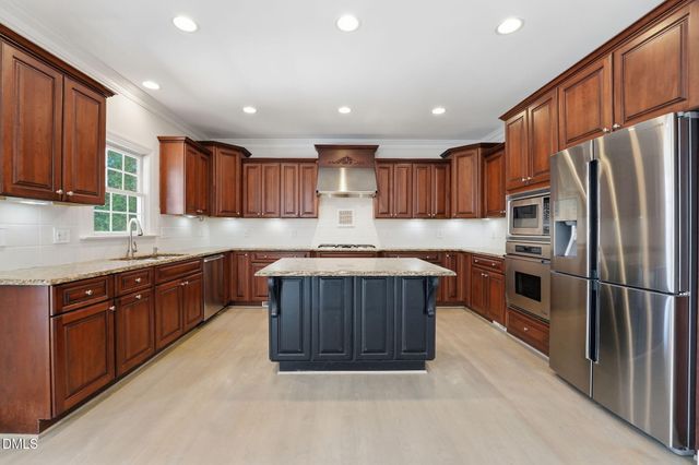 2900 Snapswell Street, Raleigh, NC 27614