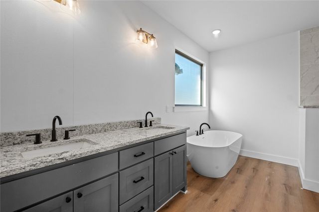 103 S Eagle Mountain Street, Prairie Grove, AR 72753