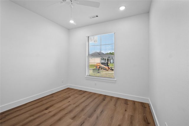 103 S Eagle Mountain Street, Prairie Grove, AR 72753