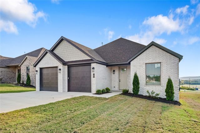 103 S Eagle Mountain Street, Prairie Grove, AR 72753