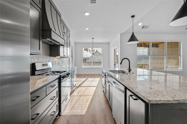 103 S Eagle Mountain Street, Prairie Grove, AR 72753