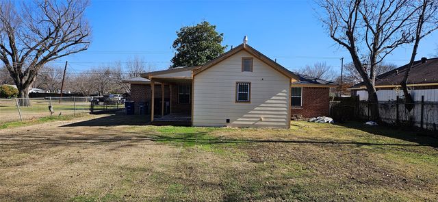1007 Pleasant Drive, Dallas, TX 75217